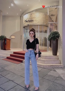 Km Áo croptop cổ tim form rộng đẹp