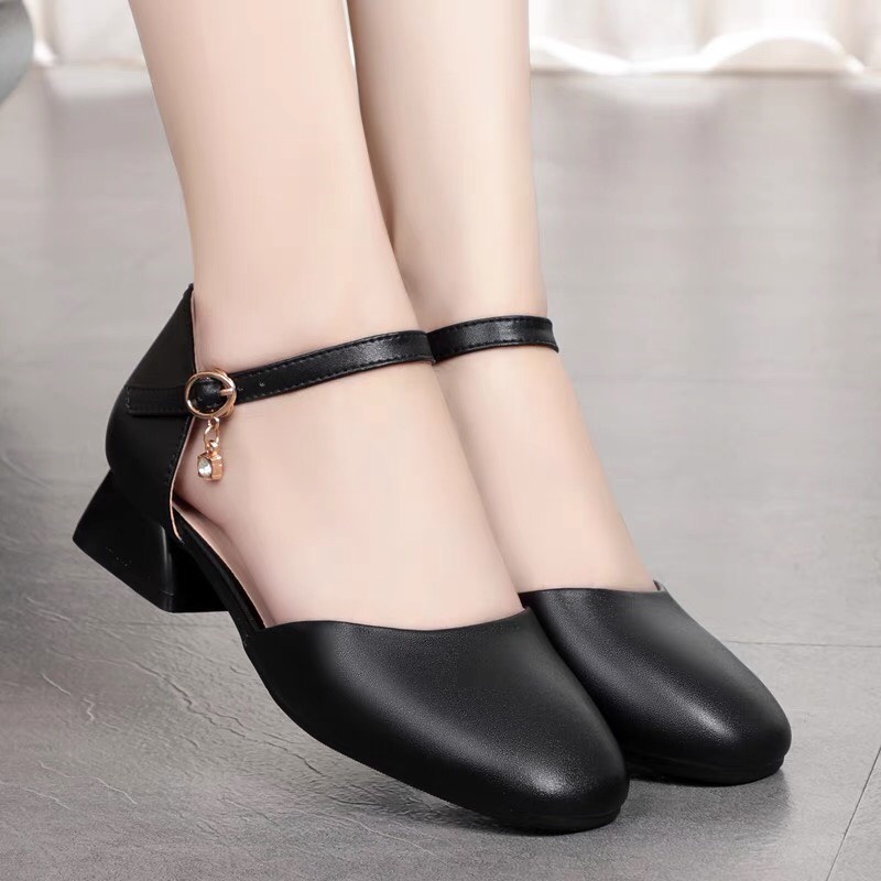 GIÀY NỮ SANDAL MẪU MƯỚI MŨI VUÔNG CHO HOC SINH E12