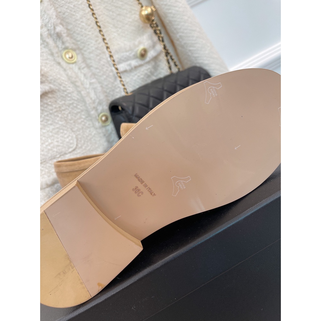 Giày lười nhung thời trang nữ cao cấp 𝘾𝙝𝙖𝙣𝙚𝙡 𝘾𝙝𝙖𝙣n𝙚𝙡 sành điệu, thanh lịch