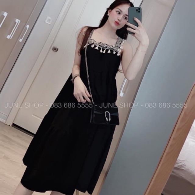 Váy đũi viền ren thổ cẩm