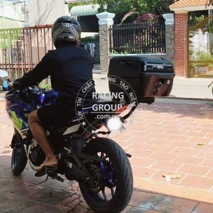 Thùng sau givi B32NB 32 lít tặng kèm đế hàng chính hãng bảo hành 2 năm