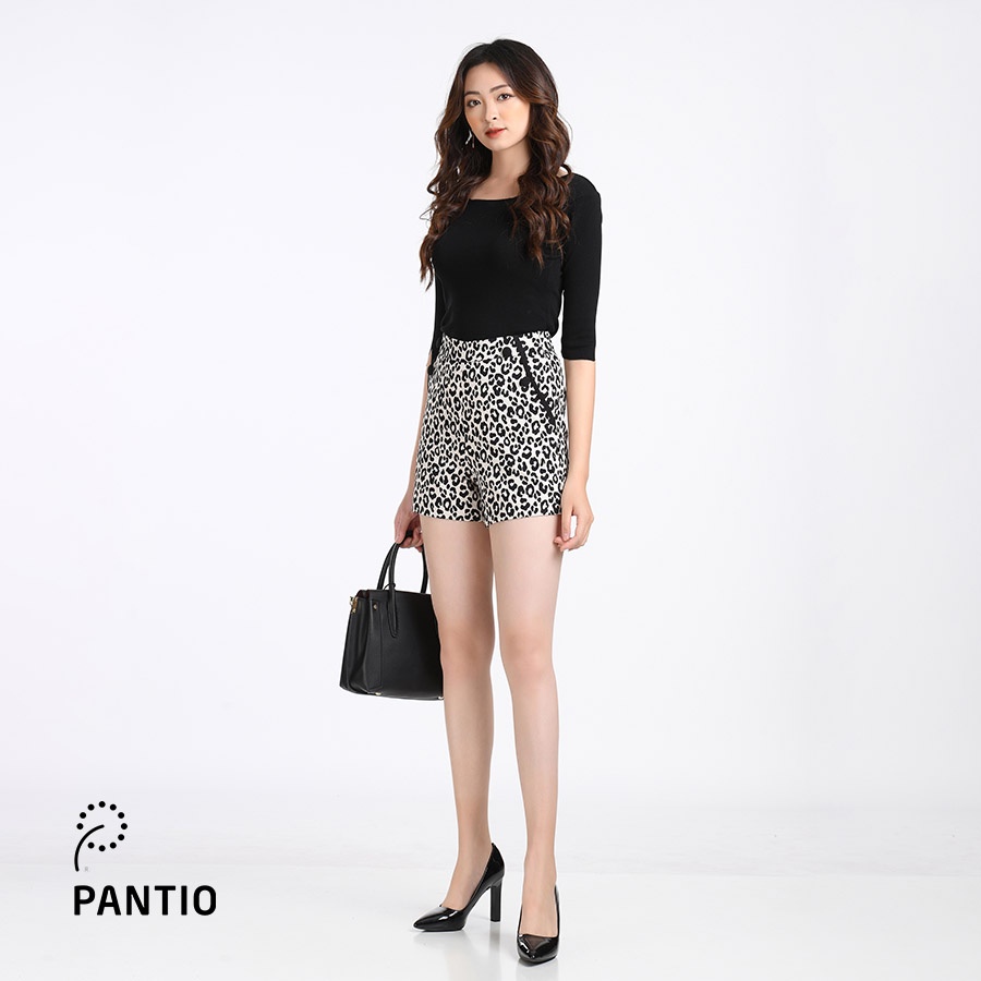 Quần short nữ chất liệu kaki họa tiết da báo FQN9264 - PANTIO