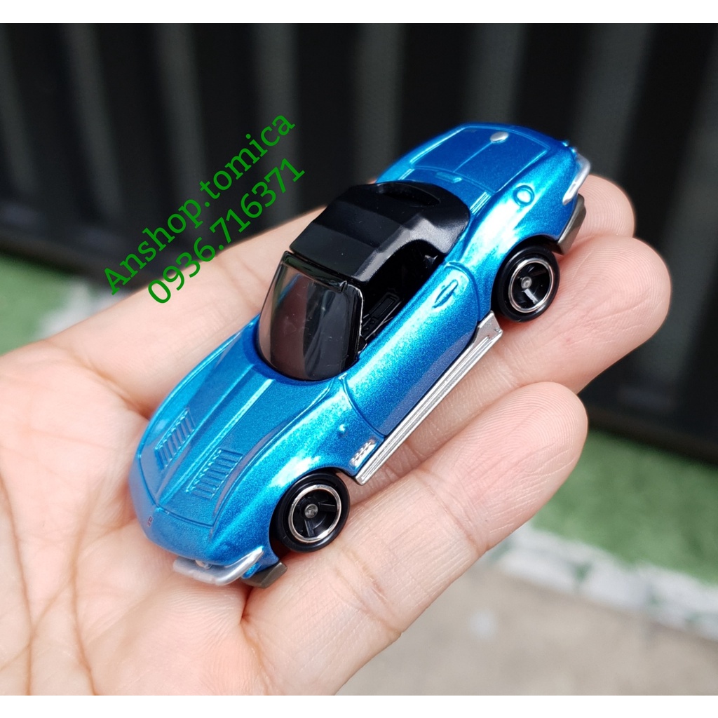 Mô hình siêu xe  M i t s u o k a màu xanh mở được mui tomica Nhật Bản