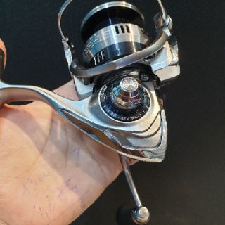 MÁY CÂU CÁ DAIWA PHANTOM LT 3000D CXH / 4000D