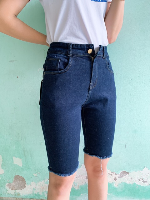 Quần bò jean ngố lửng nữ màu xanh đậm đơn giản 3458
