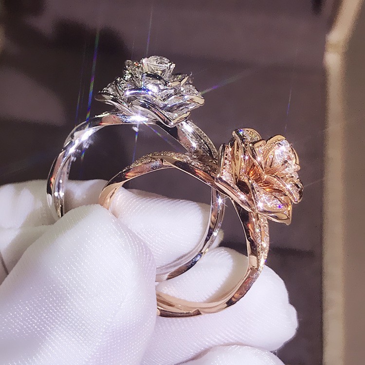 Nhẫn mạ vàng hồng 18K đính kim cương nhân tạo sang trọng