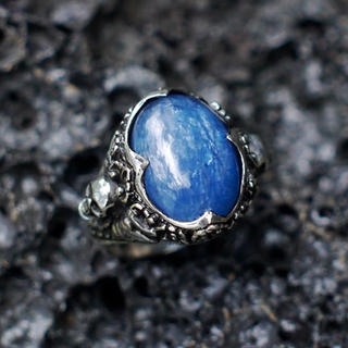 Nhẫn hình đầu lâu đính đá sapphire phong cách cổ điển thời trang 2020