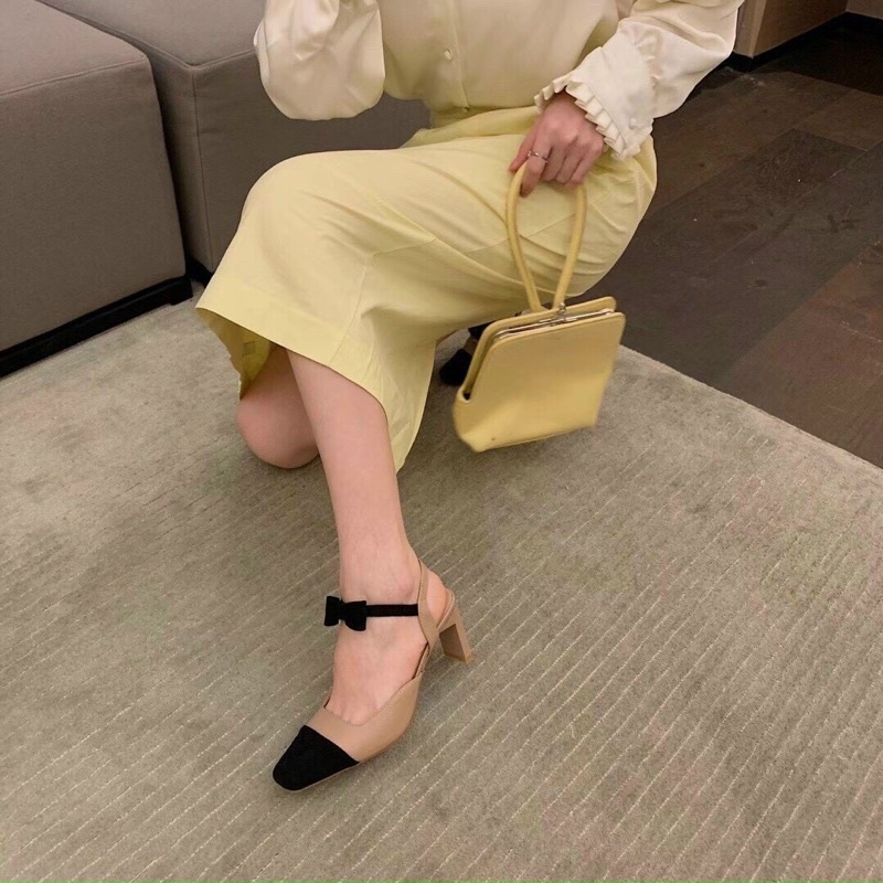 Sadal hot em về hàng ạ . #490k full box full size : 35-38