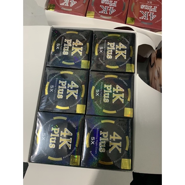 1 hộp kem 4k plus berry