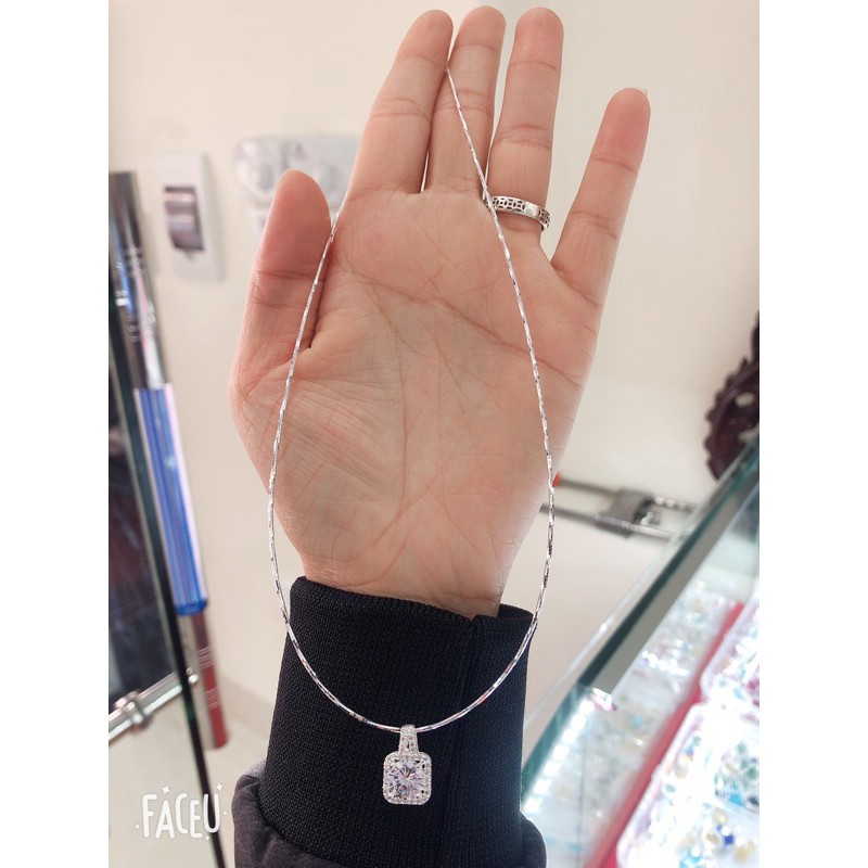 Kiềng mềm cho nữ mặt đá vuông bạc ta