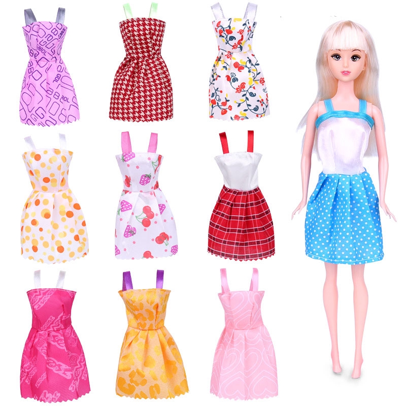 Set 18 Món Đồ Chơi Búp Bê Barbie 17 Món