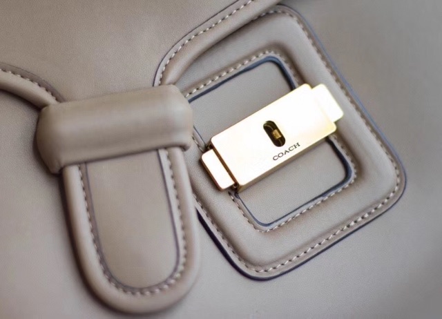 ⭕️ HÀNG SẴN - TÚI COACH DA COURIER CARRYALL 89172