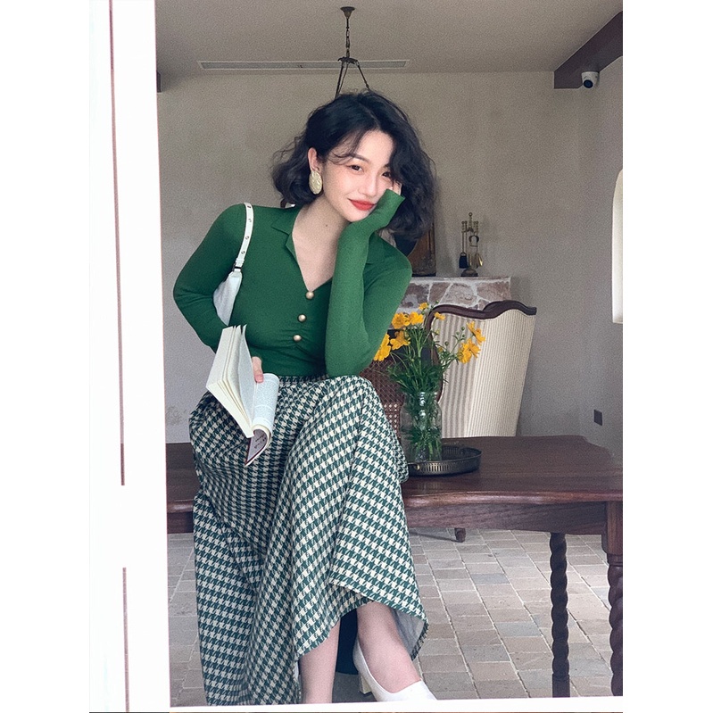 Áo thun COZOK dệt kim tay dài cổ chữ V xếp ly phong cách vintage