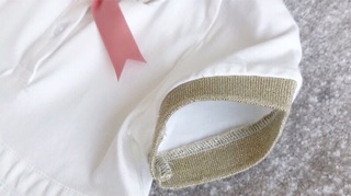 váy trắng xếp ly