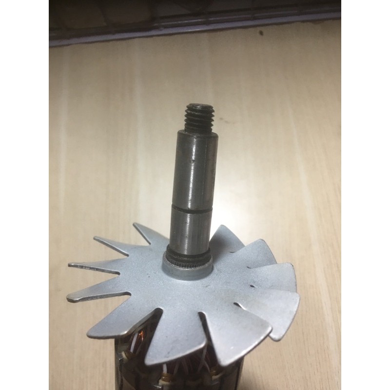 Roto máy cắt nhôm cuaro côn