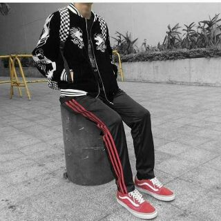 Joggers thun thể thao viền sọc