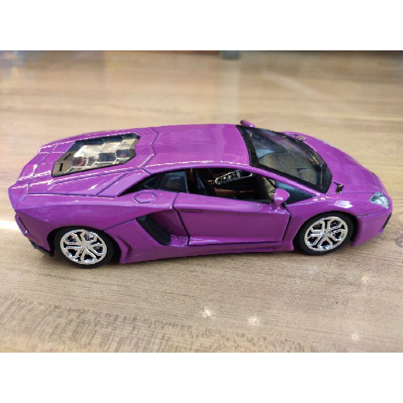 Mô hình siêu xe Lamborghini màu tím thủy chung ; đồ chơi mô hình xe Lamborghini giá rẻ.