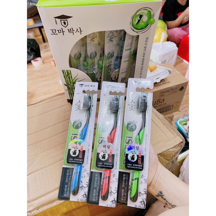 1H ( 30 PCS ) bàn chải đánh răng than tre bossi tới từ hàn quốc - Bàn chải lồng mền