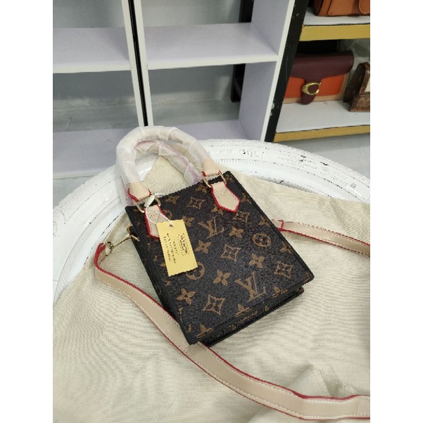 túi LV dáng đứng sz 18 đựng điện thoại thoải mái