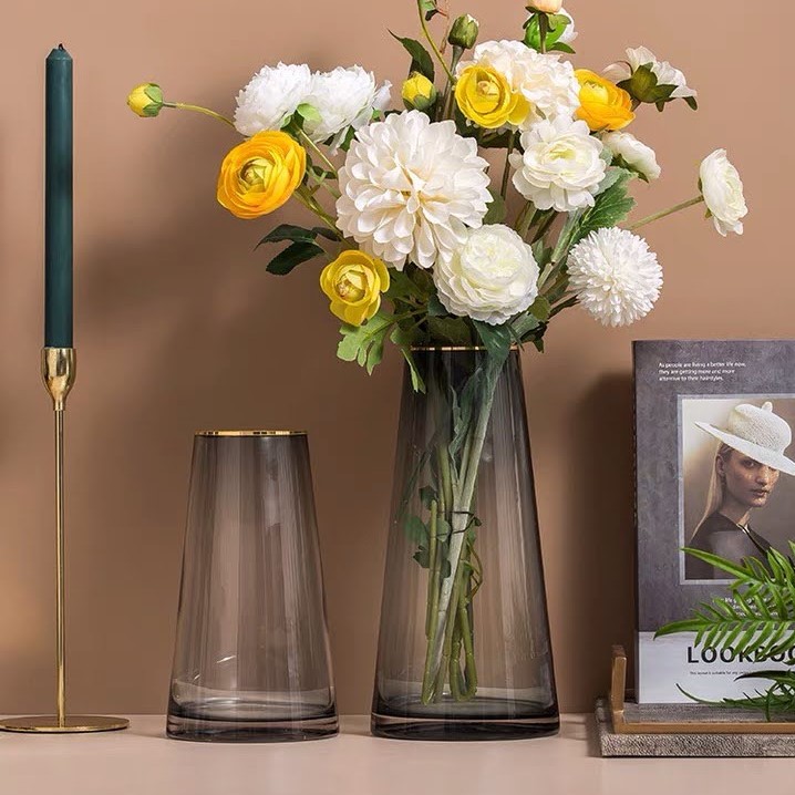Bình hoa decor để bàn làm việc , lọ hoa thuỷ tinh sơn miệng vàng Qhouse trang trí phòng khách phòng ngủ