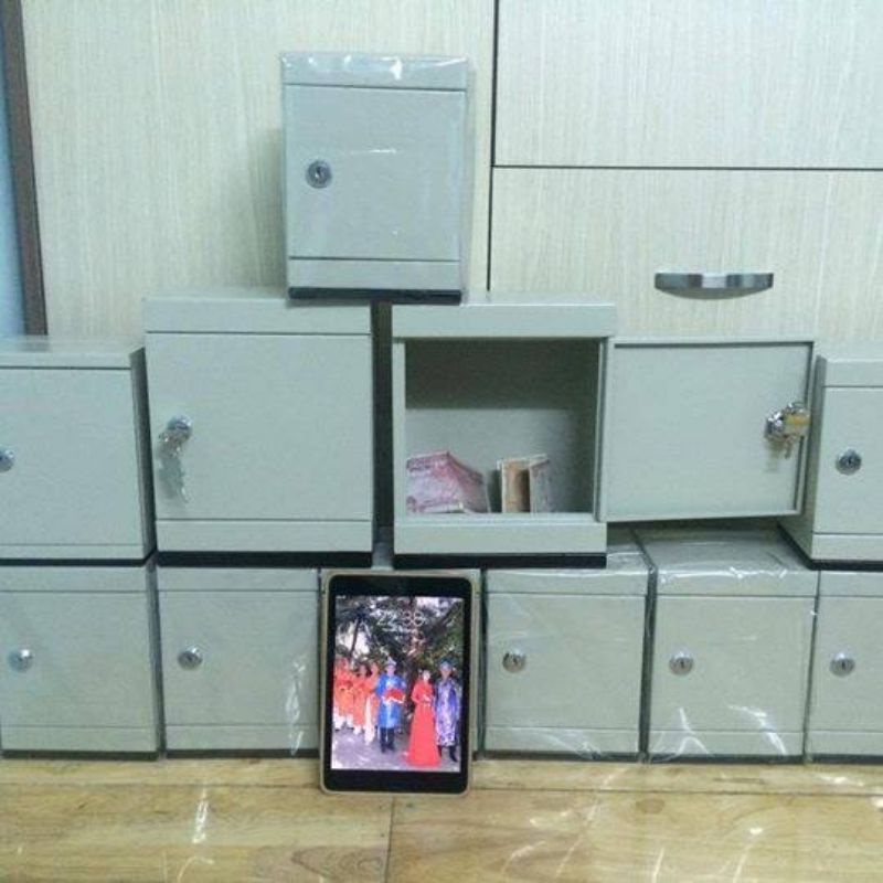 Két Sắt Tiết Kiệm Mini Chống Cháy Nhiều Màu Có Khe 20cm