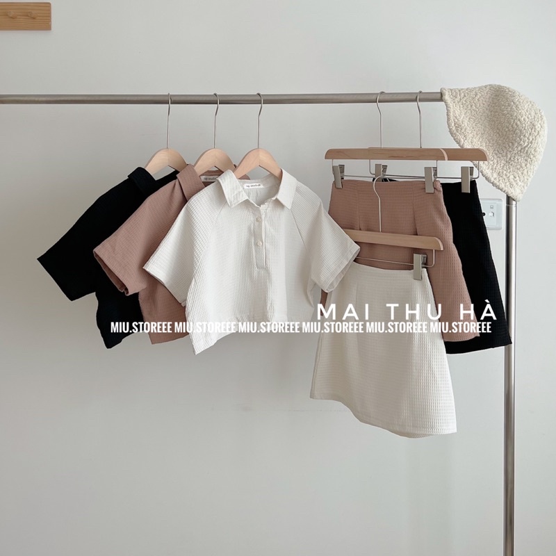 SET POLO TỔ ONG TRƠN ÁO CROPTOP KÈM CHÂN VÁY LY XOÈ DÁNG A SPTLTO