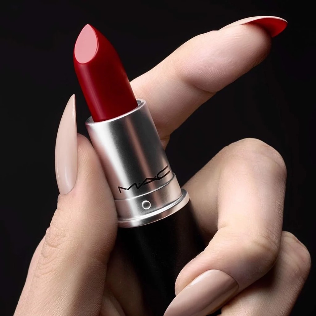 Son MAC Ruby Woo mã 707-(Nữ hoàng của son đỏ)