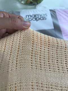 Chăn lưới cao cấp mamas & papas