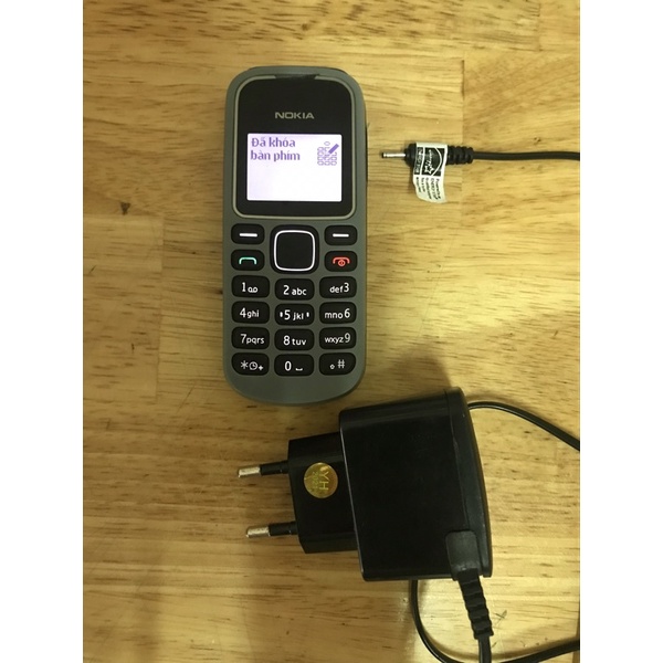 Sạc chân kim NOKIA 1280 2700...chất lượng tốt cao su dày dặn chất lượng tốt.