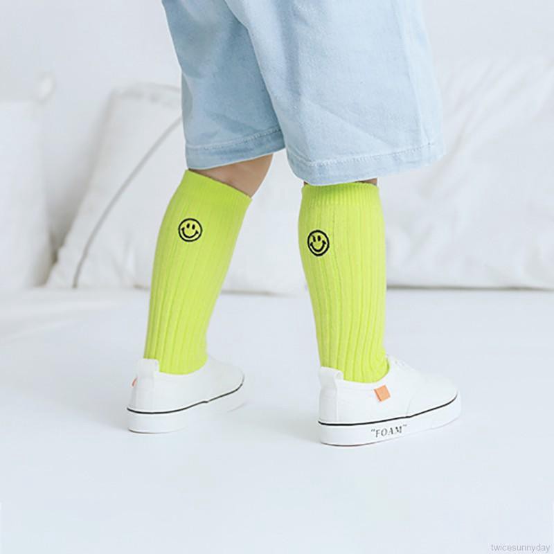 Tất cotton mềm mại in hình mặt cười cho bé gái