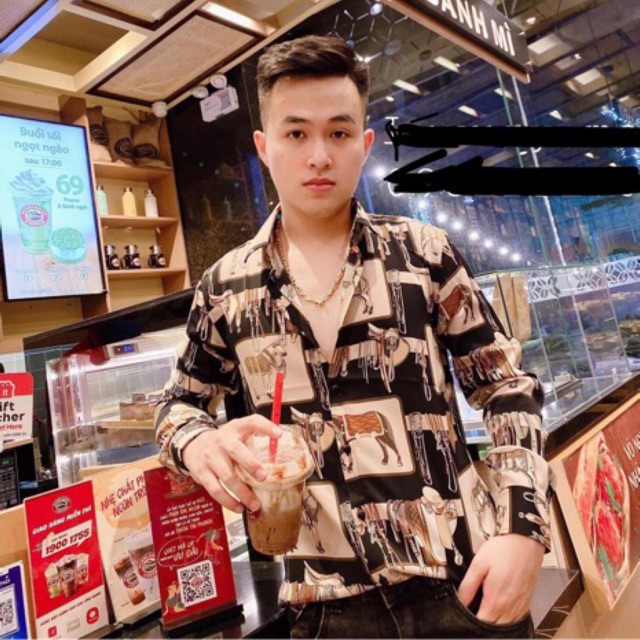 Áo sơ mi họa tiết con ngựa
