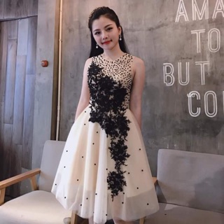 ĐẦM XÒE HOA ĐÍNH CƯỜM