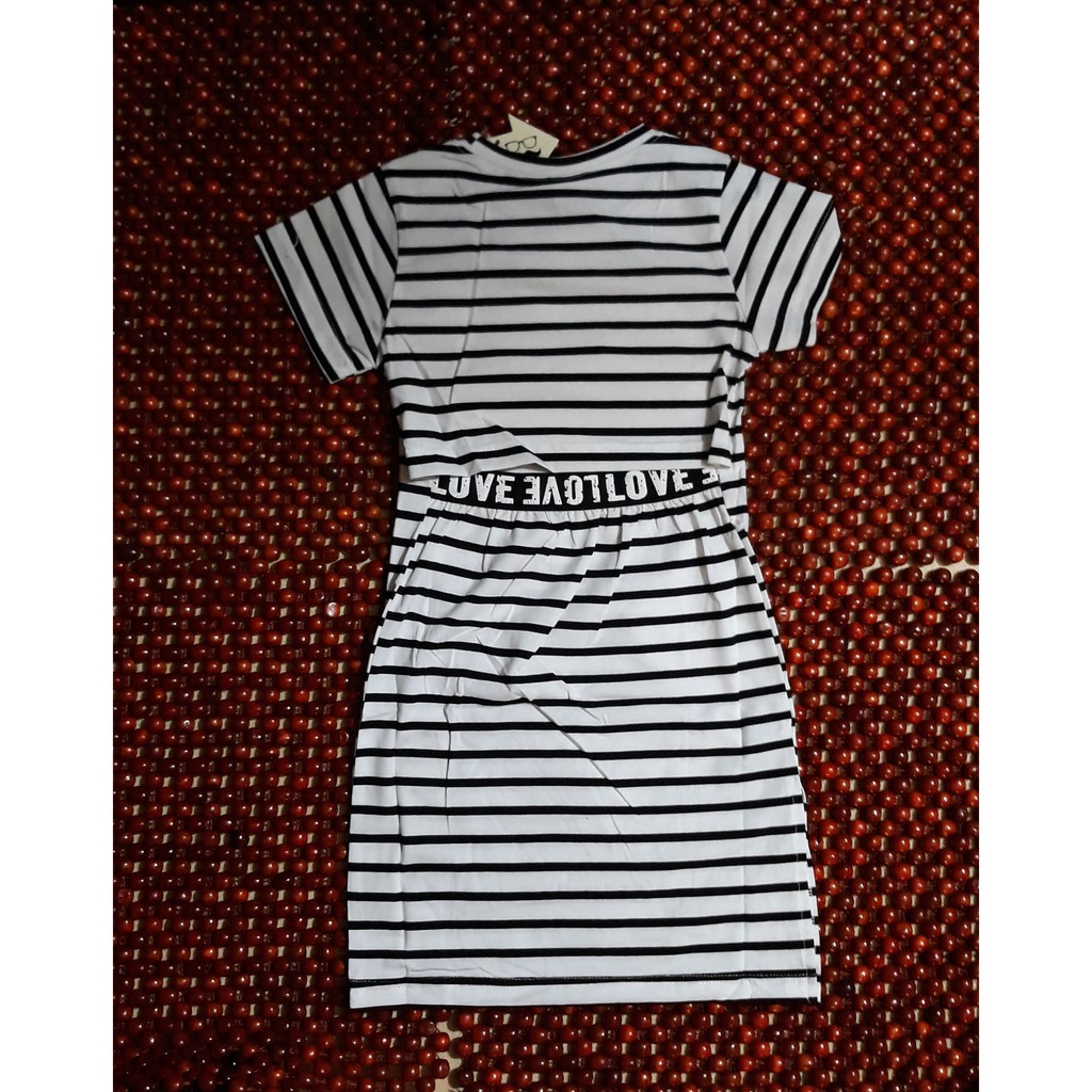 ĐẦM THUN SỌC HỞ LƯNG PHÍA SAU IN HÌNH SIÊU DỄ THƯƠNG DÀNH CHO BÉ GÁI