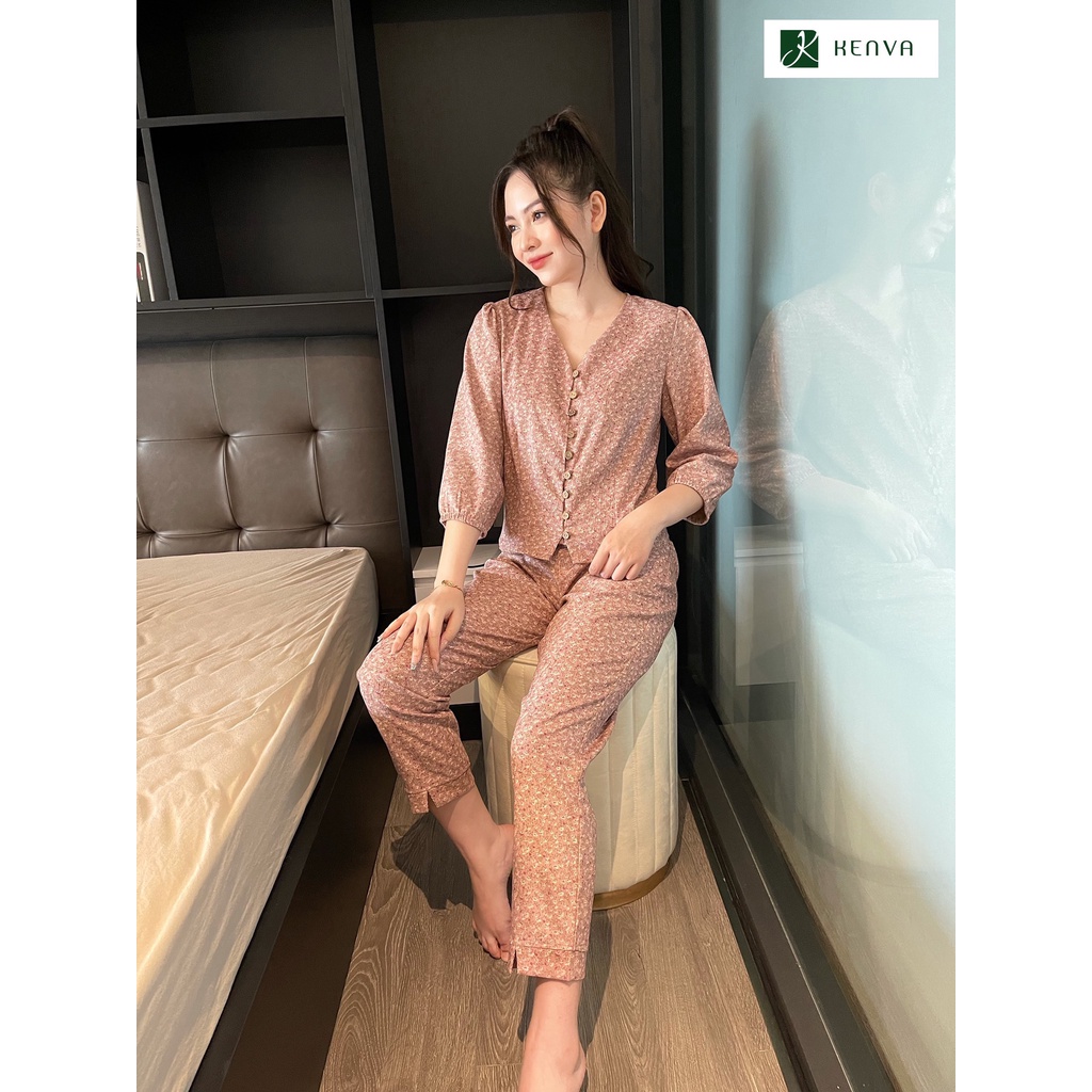 Bộ đồ Pijama mặc nhà Kenva. SET đồ ngủ chất nhung tăm cao cấp sang chảnh, thiết kế tay lửng quần dài họa tiết hoa nhí | BigBuy360 - bigbuy360.vn