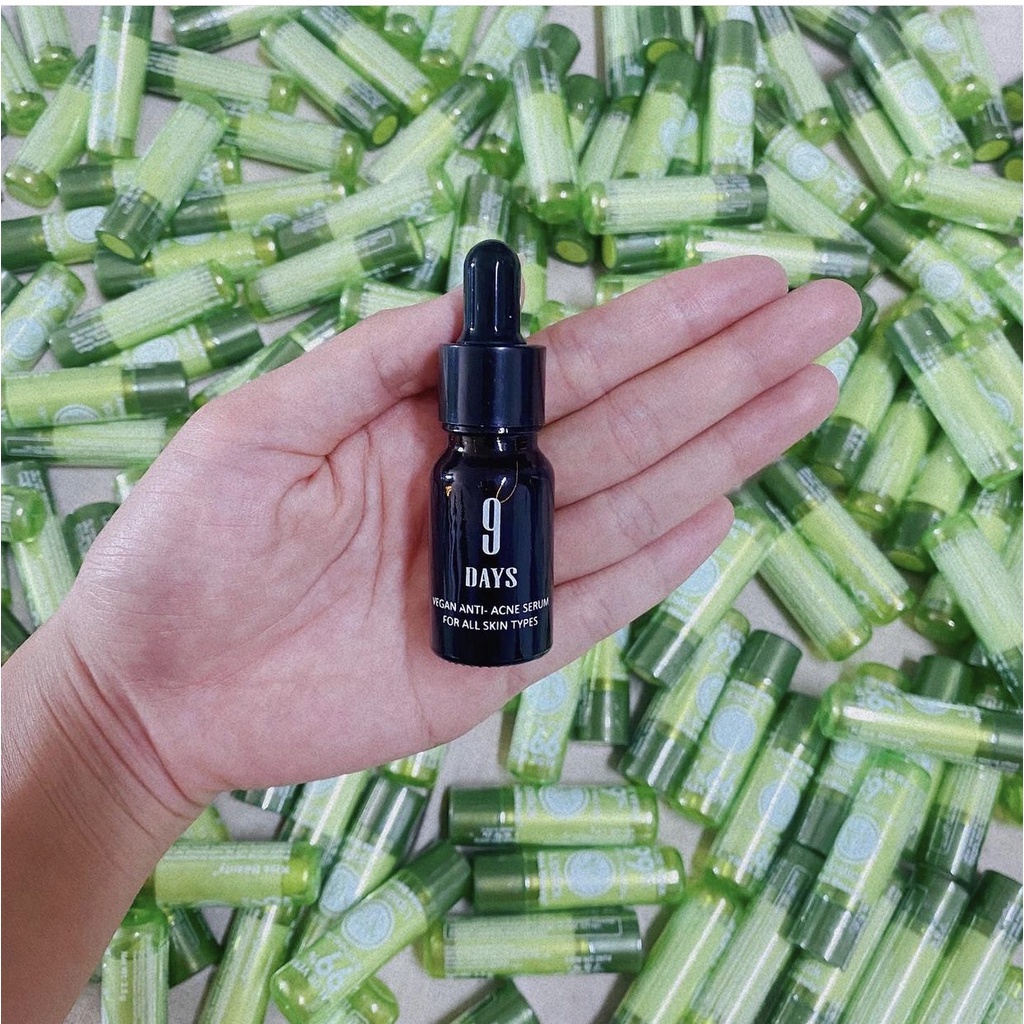 Son dưỡng ẩm nha đam tự nhiên Kiss Beauty có tính năng đổi màu môi | BigBuy360 - bigbuy360.vn