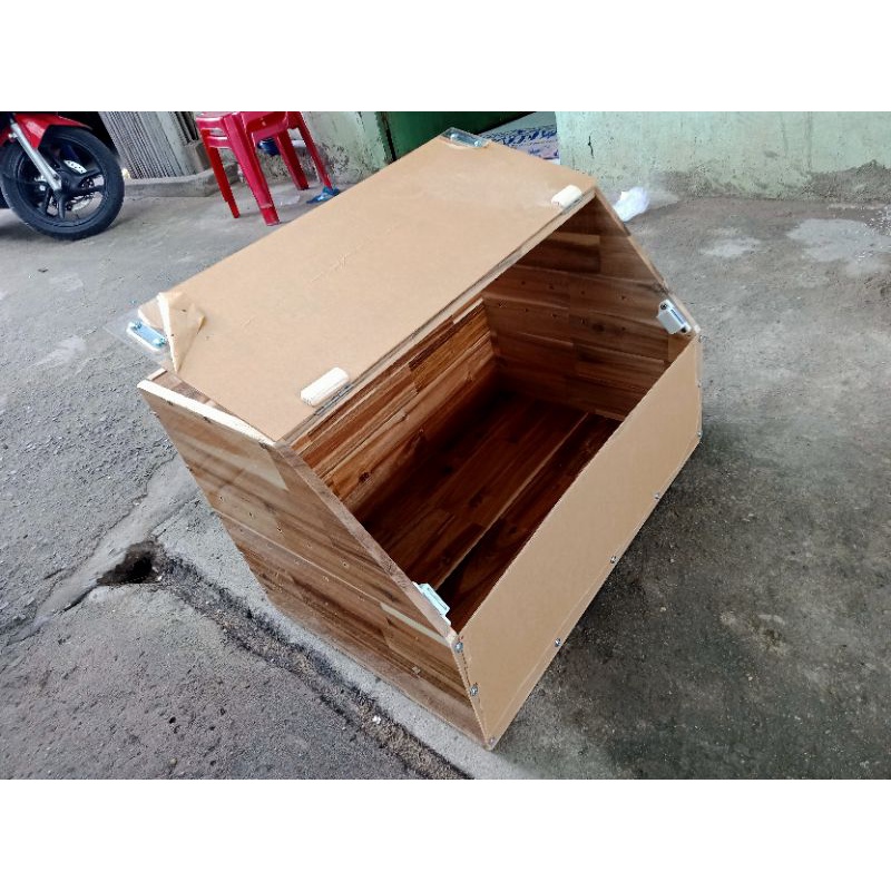 Chuồng nuôi bò sát KB2 gỗ ghép mica DRC 60-40-40cm