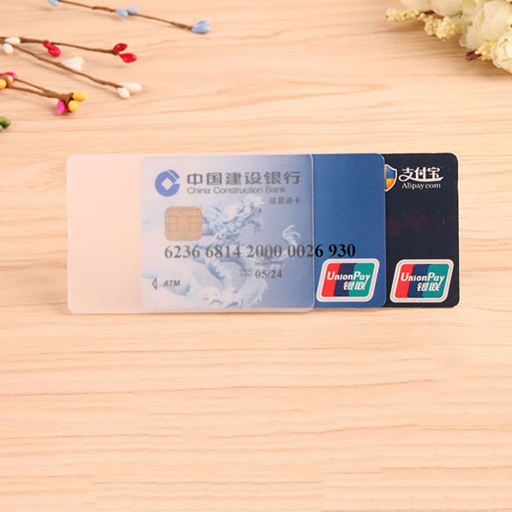 Giá Đỡ Thẻ Id Bằng Nhựa Trong Suốt Chống Thấm Nước Tiện Dụng