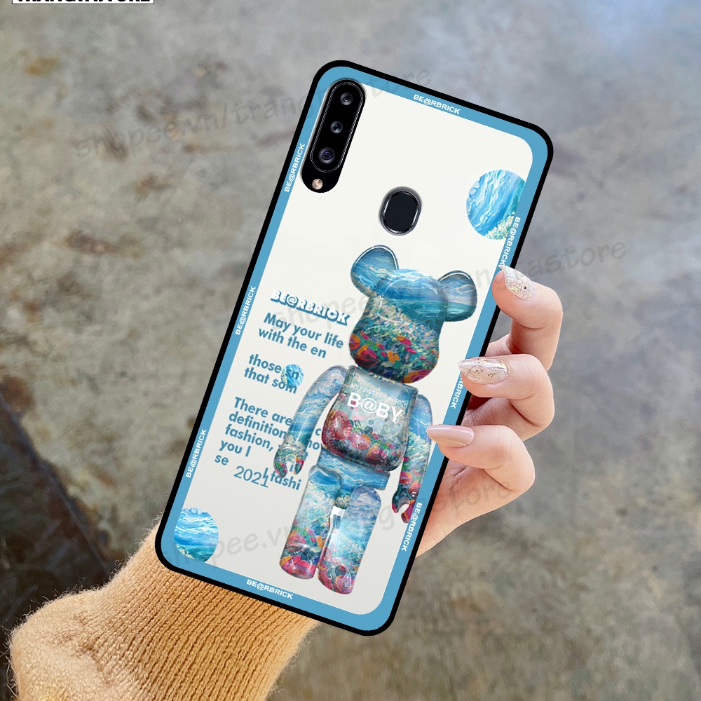 Ốp lưng Samsung A20s in hình gấu Bearbrick,Mountain,xanh,đen,đỏ giá rẻ