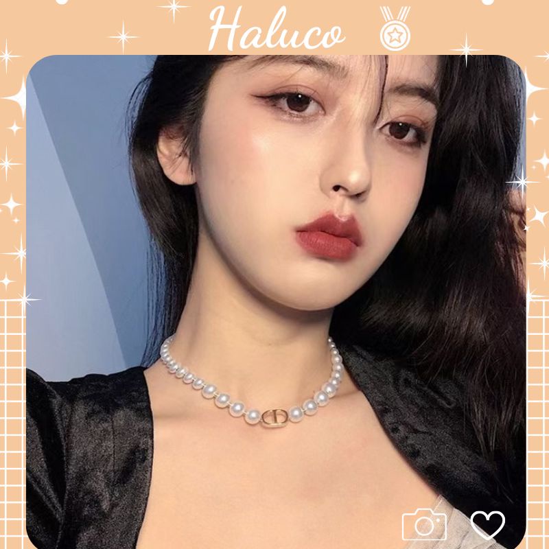 Vòng cổ hạt trai vintage Charming chữ D Haluco.accessories VC21