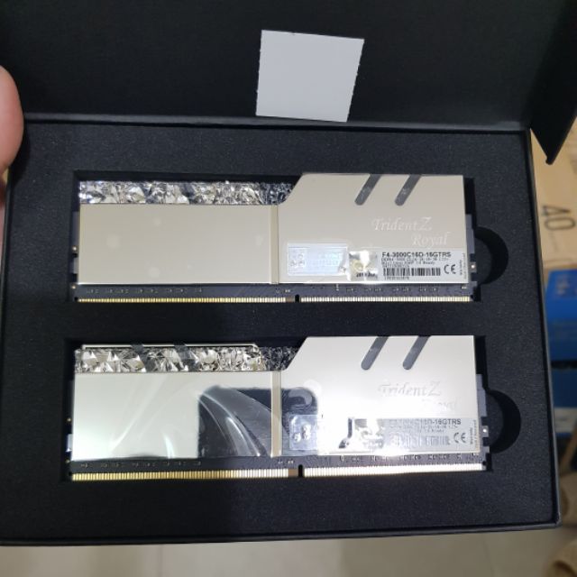 Ram kit d4 Gskill Trident Z Royal 16GB/3000 (2x8GB) F4-3000C16D-16GTRG | BigBuy360 - bigbuy360.vn