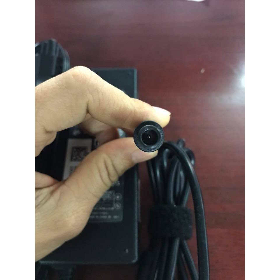 Sạc Dell 19V - 4.62A chân kim Zin theo máy laptop. bảo hành 09 tháng