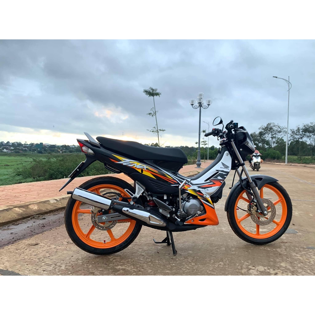 Cụm đèn lái Tena, Pha đèn sau + xinhan sau Nova Tena, Nice Thailand, xi nhan tena đời cao, đèn hậu tina nova