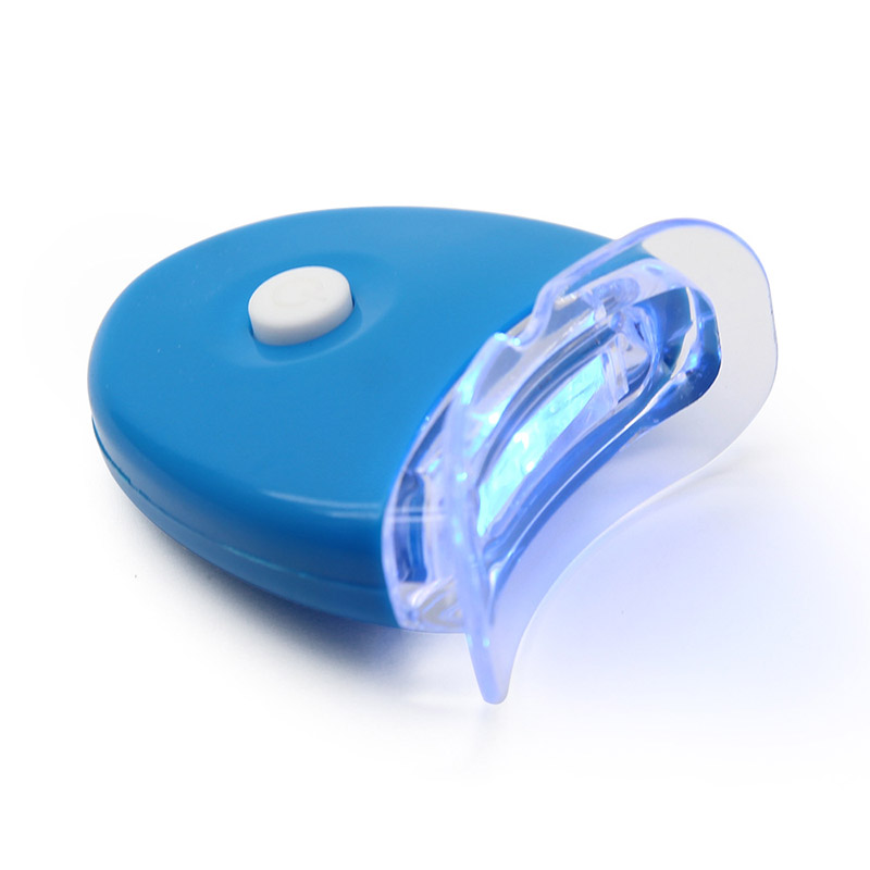 Đèn chiếu tia UV giúp làm trắng răng hiệu quả