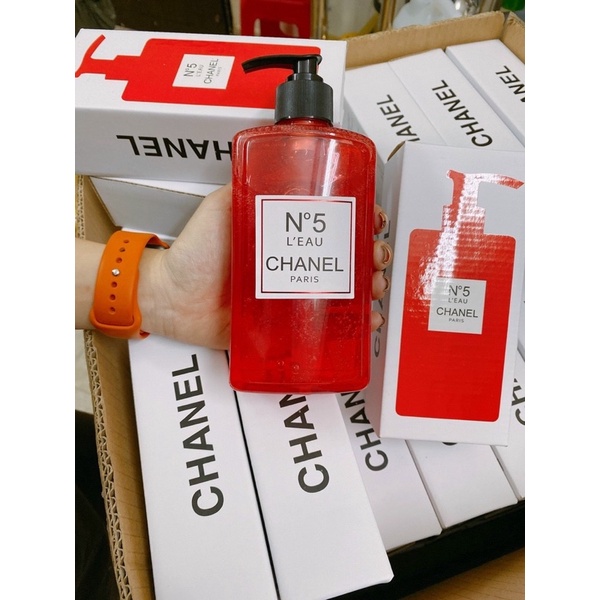 Sữa tắm nước hoa chanel dubai N.°5 mùi dễ chịu dễ thương-300ml | BigBuy360 - bigbuy360.vn