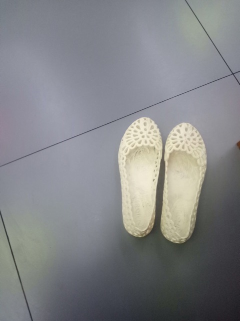 Giầy nhựa mềm nhẹ chống nước có kèm ảnh thật | BigBuy360 - bigbuy360.vn