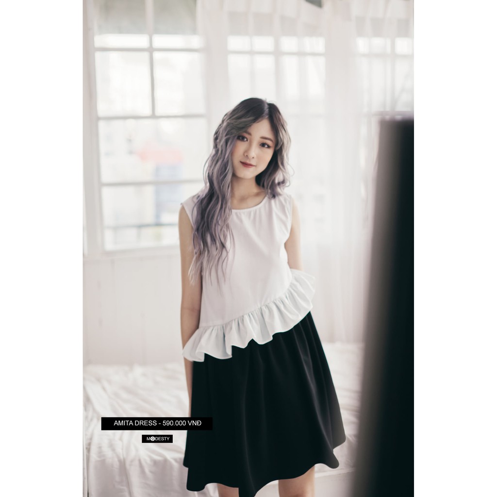 Modesty - Váy 3 lỗ thân bèo chéo Amita Dress