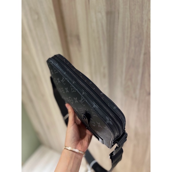 Túi đeo chéo LV cao cấp có sẵn