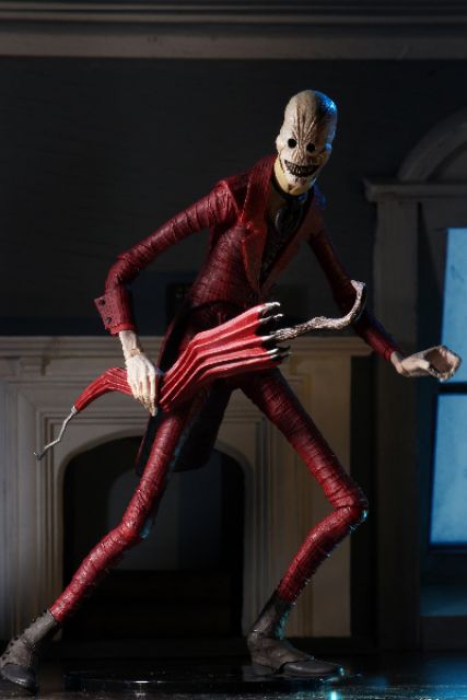 NECA Ultimate Crooked Man có sẵn