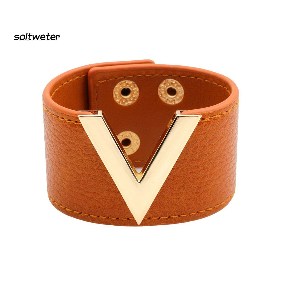 Vòng tay nữ chữ v bản to da giả thời trang