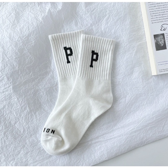 Vớ Tất Chữ P cổ cao đủ màu phong cách thể thao, trẻ trung và năng động.